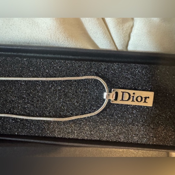 Christian Dior silver plated logo plate necklace w/box - Picture 6 of 7